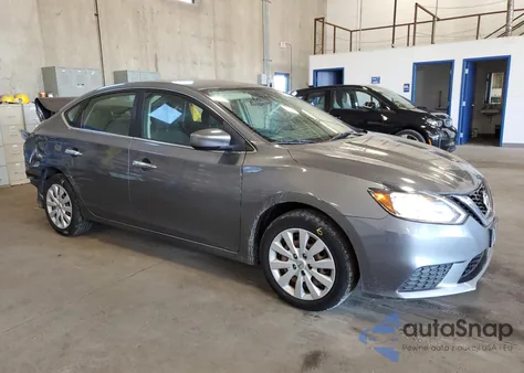 2016 Nissan Sentra S z USA, uszkodzony, nr VIN 3N1AB7AP5GY273893